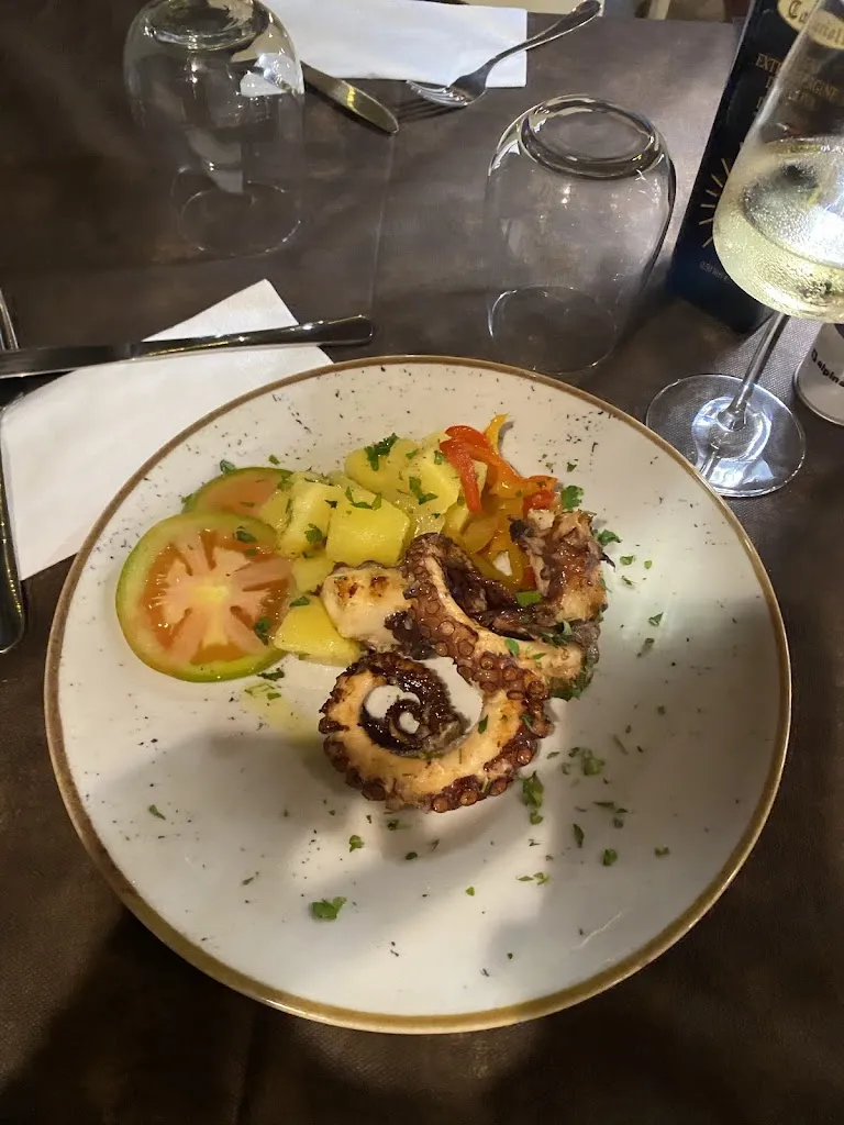 Tatyana Tatyana_Ristorante Pizzeria Caffè dell'Elba Art_Campo nell'Elba_recensione