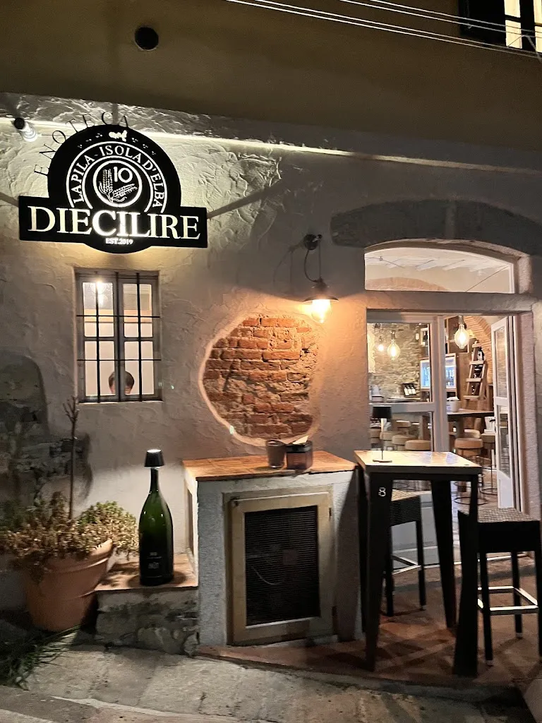 Diecilire_Campo nell'Elba_slider_image_3