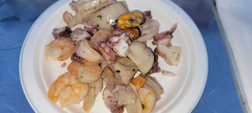 Alessandro De Peppo_Cooperativa Acli Pesca_Campo nell'Elba_review