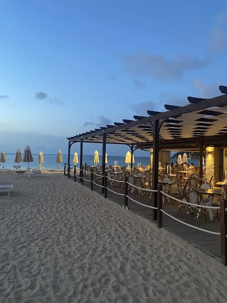 Bella Bruschini_La Capannina Mediterranean Gourmet restaurant On The Beach_Campo nell'Elba_review