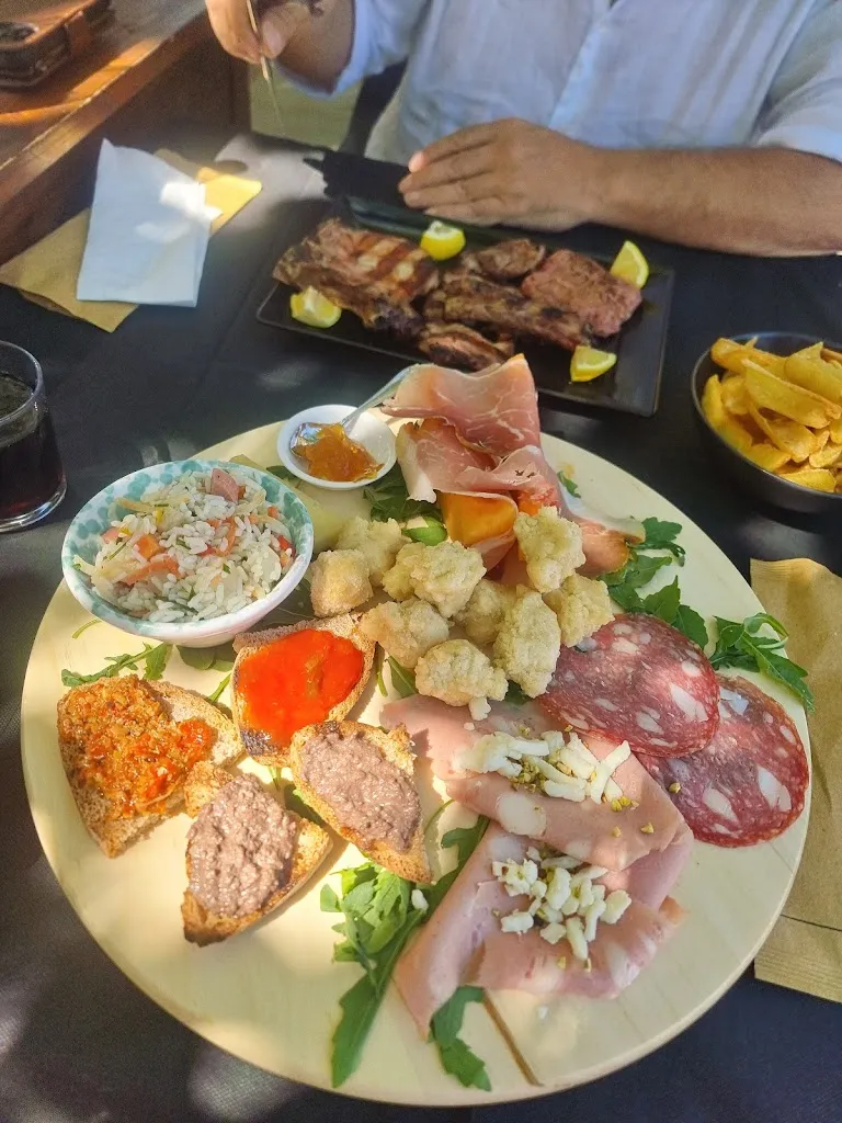 Official Sam_Hostaria Pizzico_Camucia-Monsigliolo_Bewertung