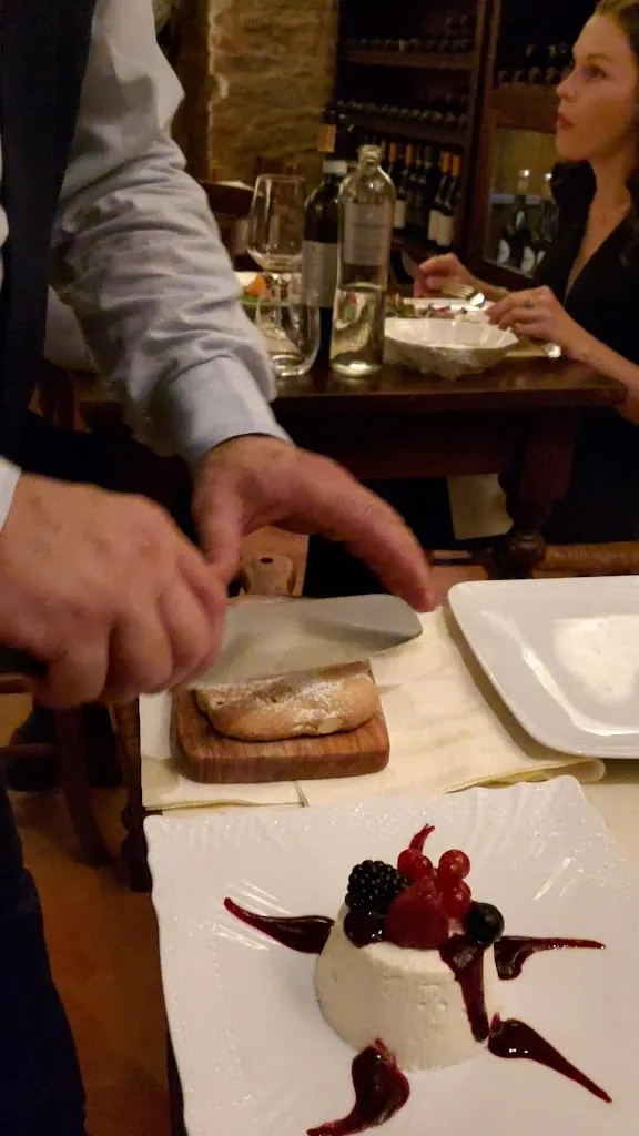 La Bucaccia - Da Romano_Camucia-Monsigliolo_slider_image_2