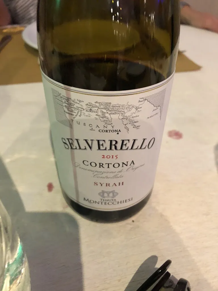 Steven Jones_Il Ghiottone_Camucia-Monsigliolo_review