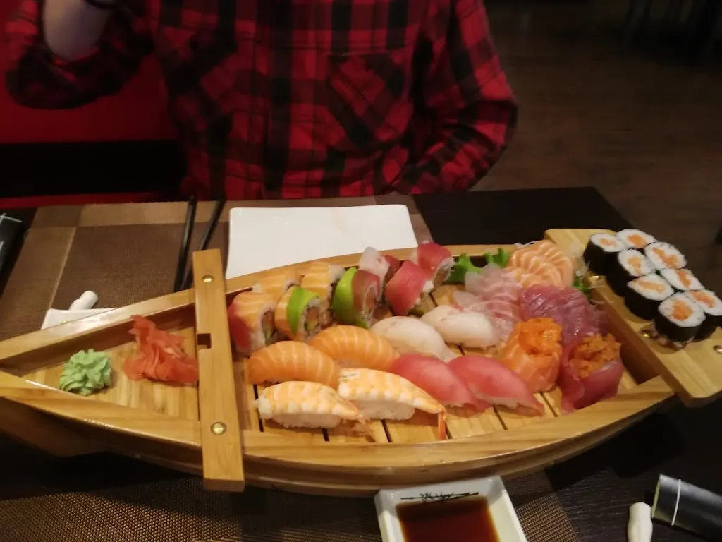 Residence La Mucchia_Mi Sushi_Camucia-Monsigliolo_review