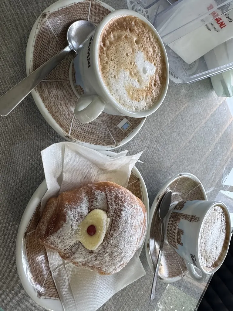 Crystal Herzog_Bar La Stazione_Camucia-Monsigliolo_review