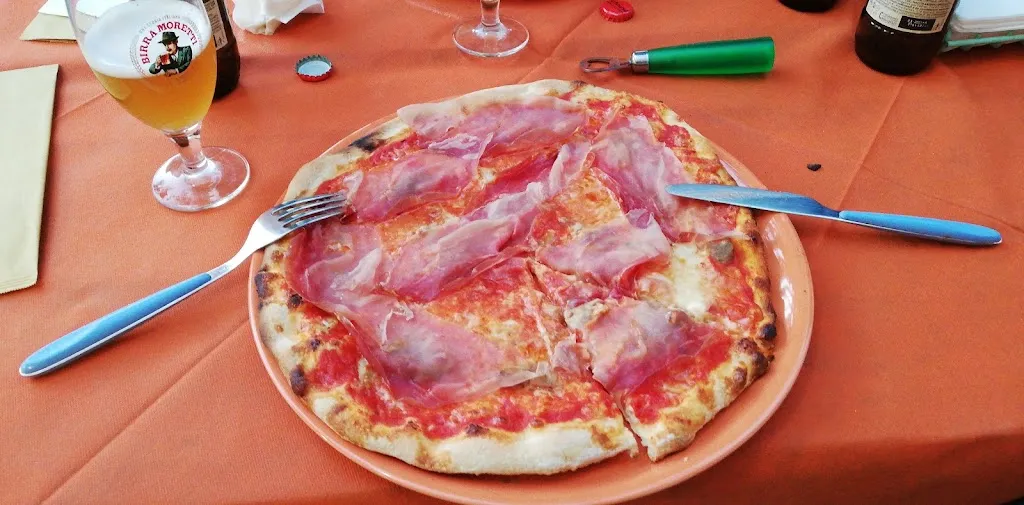 Germano_La Rosa Blu_Camucia-Monsigliolo_review