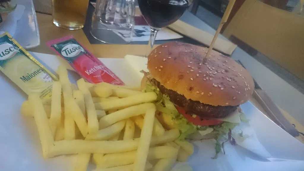 Menu_Burger Grill_Camucia-Monsigliolo_image_9