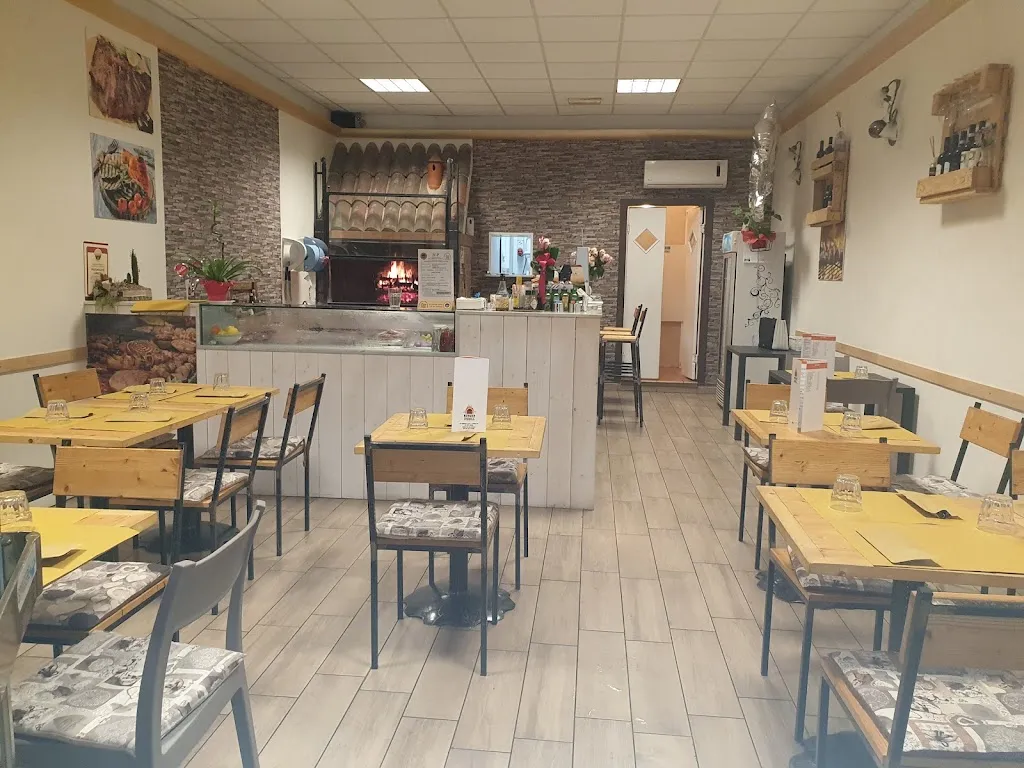 Burger Grill_Camucia-Monsigliolo_slider_image_1