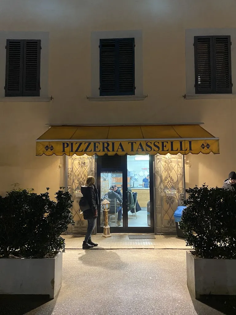 Pizzeria Tasselli_Cantagrillo-Casalguidi_slider_image_1