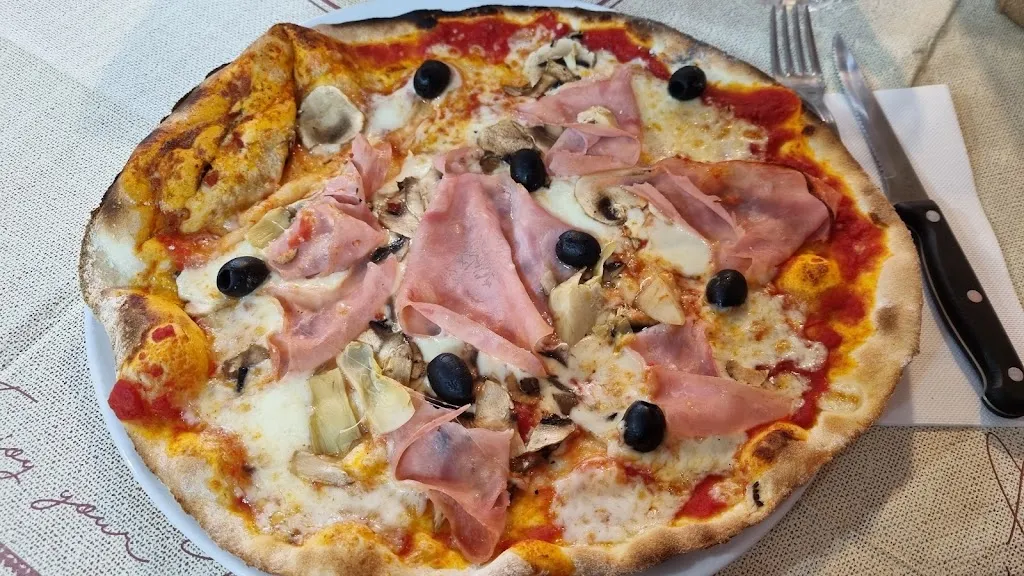 Sjanne Van Roijen_Pizzeria Fantasia_Cantagrillo-Casalguidi_review