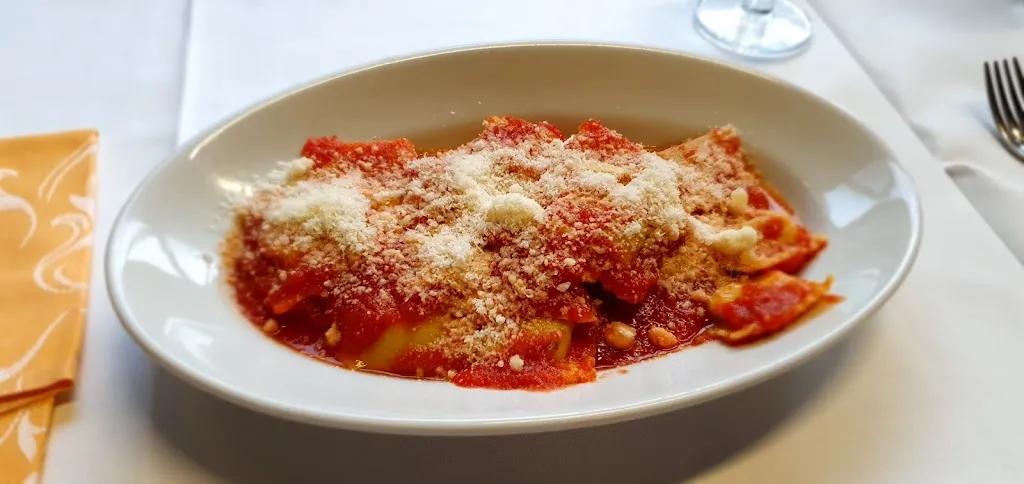 Hubert_La Perla Pizza Restaurant_Cantagrillo-Casalguidi_review