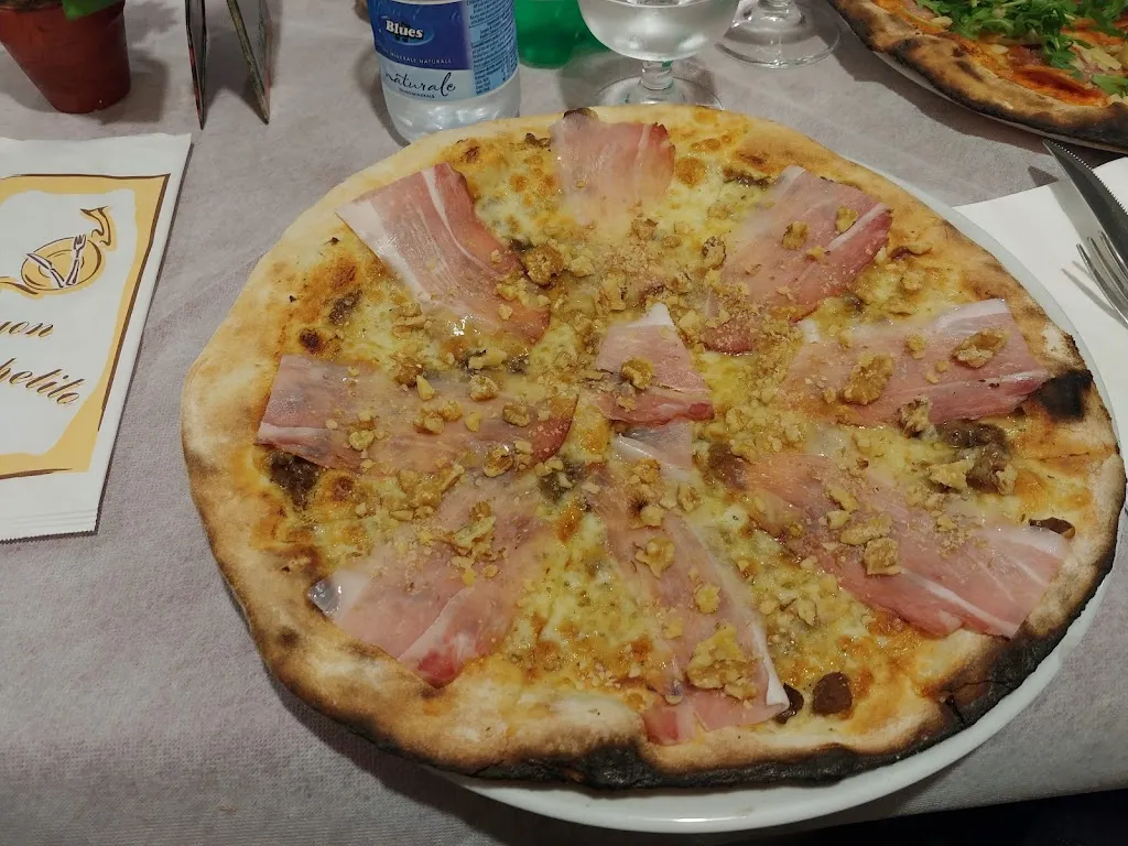 rocco scorrano_Pizzeria Arcobaleno_Melissano_review