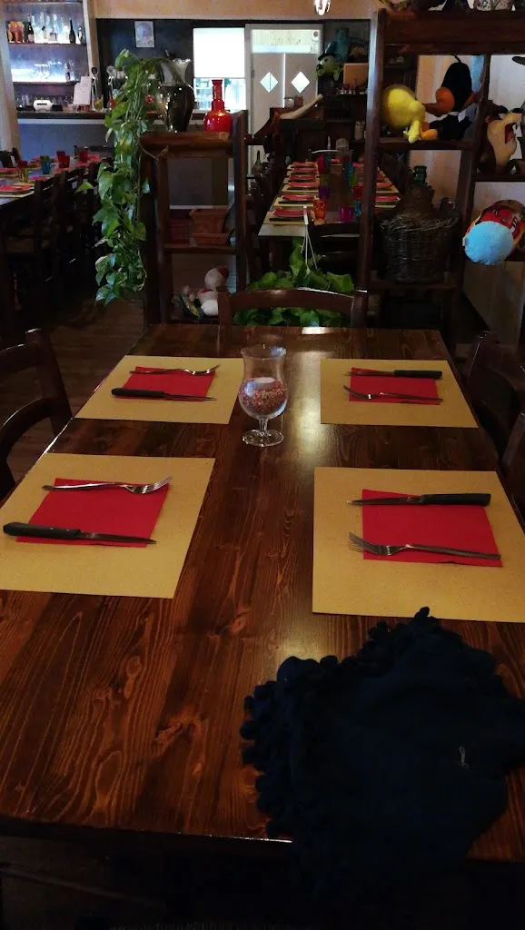 Ilenia Montagni_La Gallina Fumante_Capolona_recensione