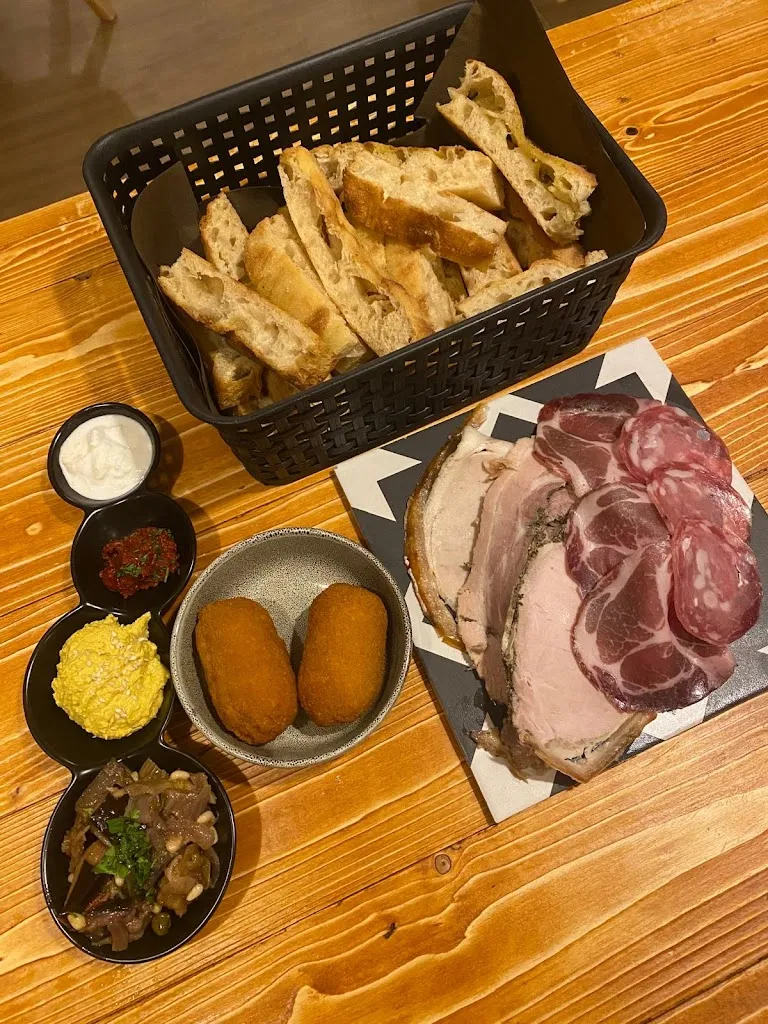 Morsetti’s Focacceria_Capannori_slider_image_3