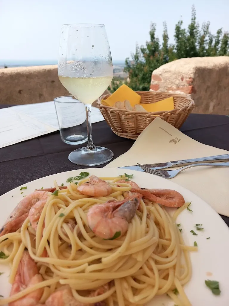 Osteria bar Magenta 7_Capalbio_slider_image_3