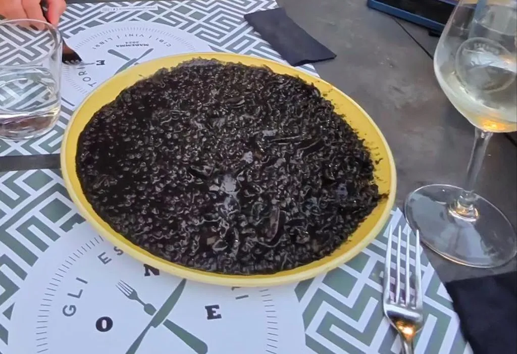 Robbie Varon_Gli Esploratori Osteria di mare_Capalbio_review