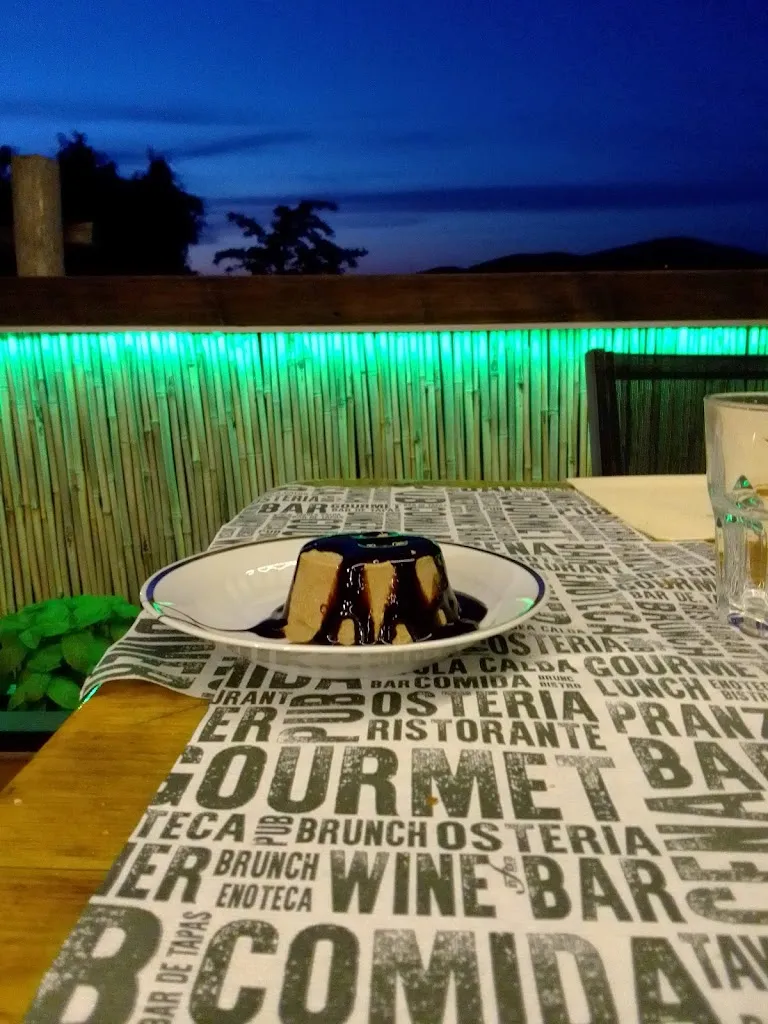 Anna Johnson_Da Gippi bar & pizza_Capalbio_review