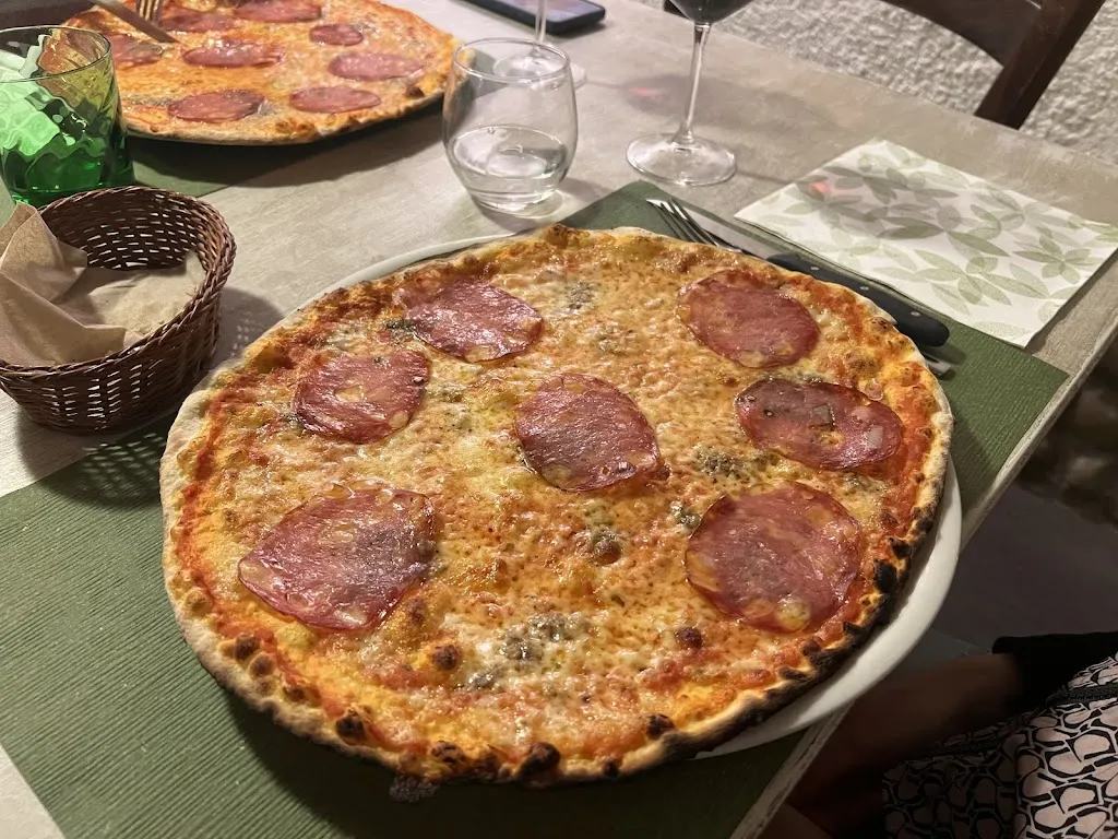 Eduard sanchez milan_Ristorante Pizzeria Franco_Capraia e Limite_review