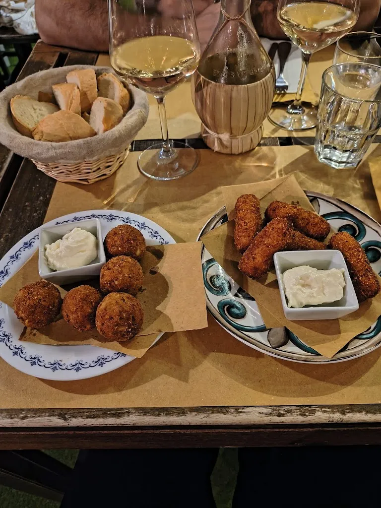 Il Pigghiolo_Capraia e Limite_slider_image_3