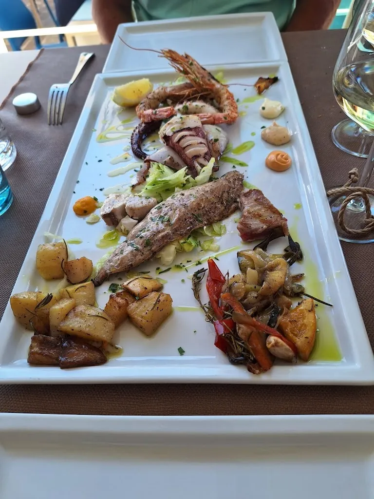 Ristorante La Garitta_Capraia e Limite_slider_image_3