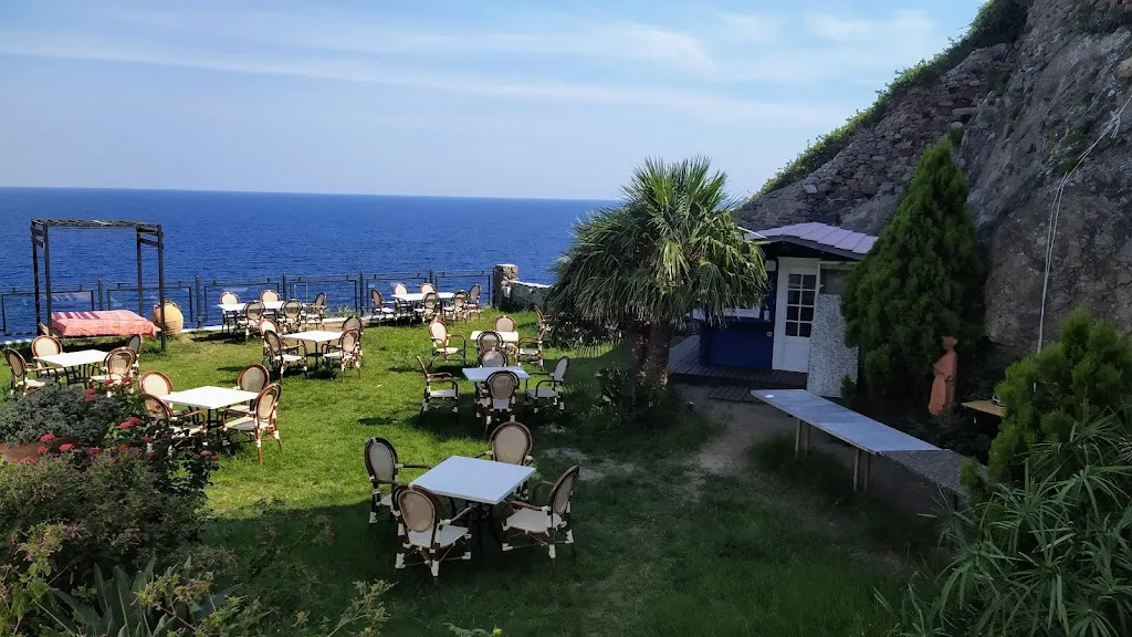 Andrea Braccini_Il Saracino boutique suites_Capraia Isola_review