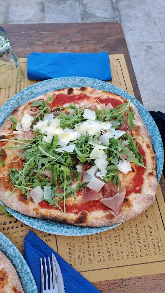 S M_Sale Bago_Capraia Isola_review