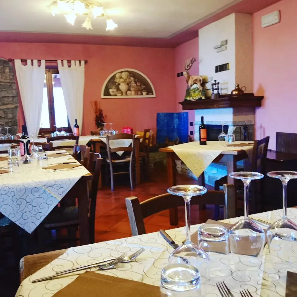 Ristorante Pizzeria Chiar Di Luna_Careggine_slider_image_1