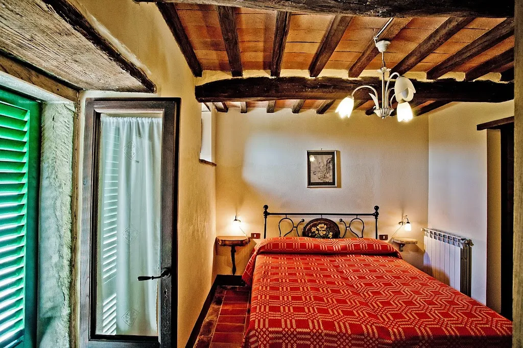 Terra Di Michelangelo_Caprese Michelangelo_slider_image_3