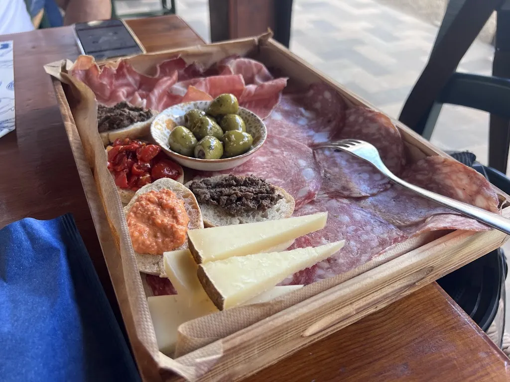 Ikke c’è c’è -Lago Lillo_Carmignano_slider_image_2