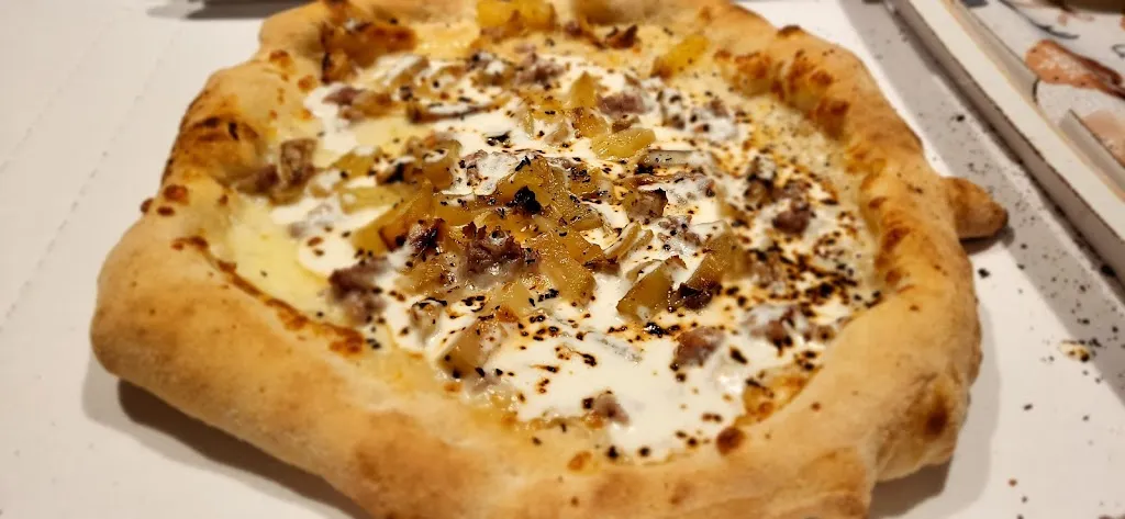 Menu_L'angolo Rosso Pizzeria Wine Bar_Carraia_image_3