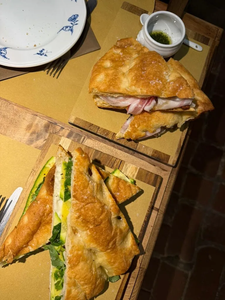 Pietro Pelagatti_GATED_Carraia_review