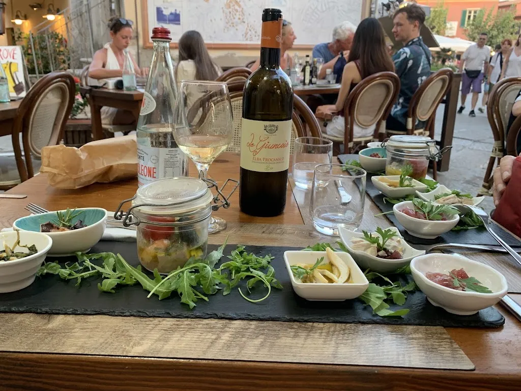 Il Vecchio Borgo_Capoliveri_slider_image_3