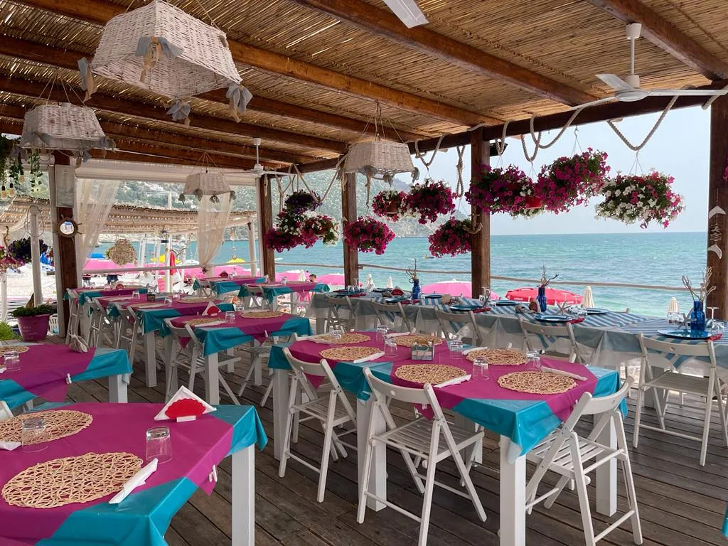 Lido Cala Rosa restaurant in Mattinata