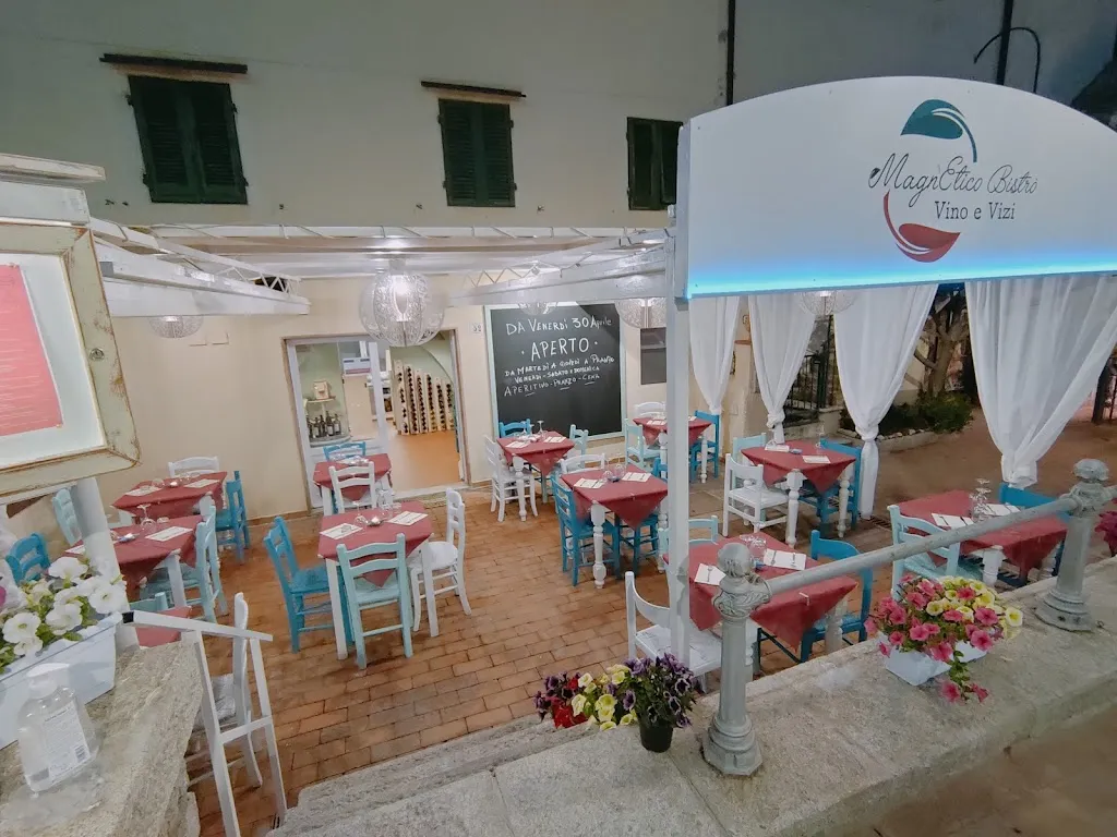 MagnEtico Bistrò restaurant in Capoliveri