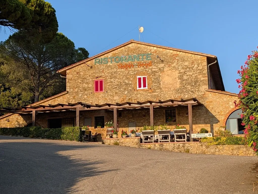 Robin Hood_Casale Marittimo_slider_image_3