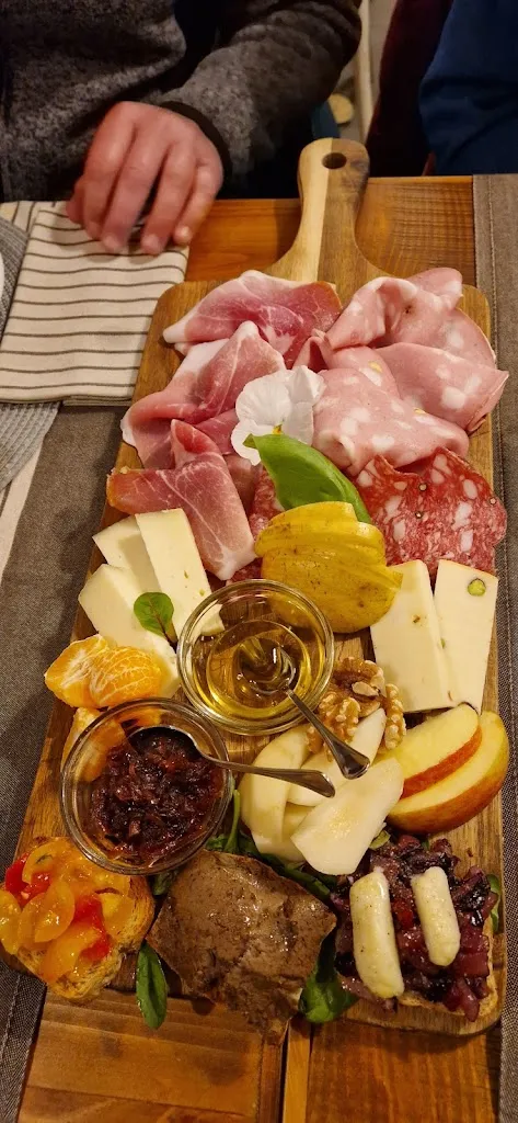 Alexandra Radaelli-Krylova_IL PICCINO BISTROT_Casale Marittimo_review