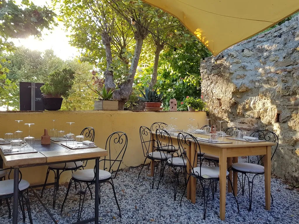 Ozium restaurant in Casale Marittimo