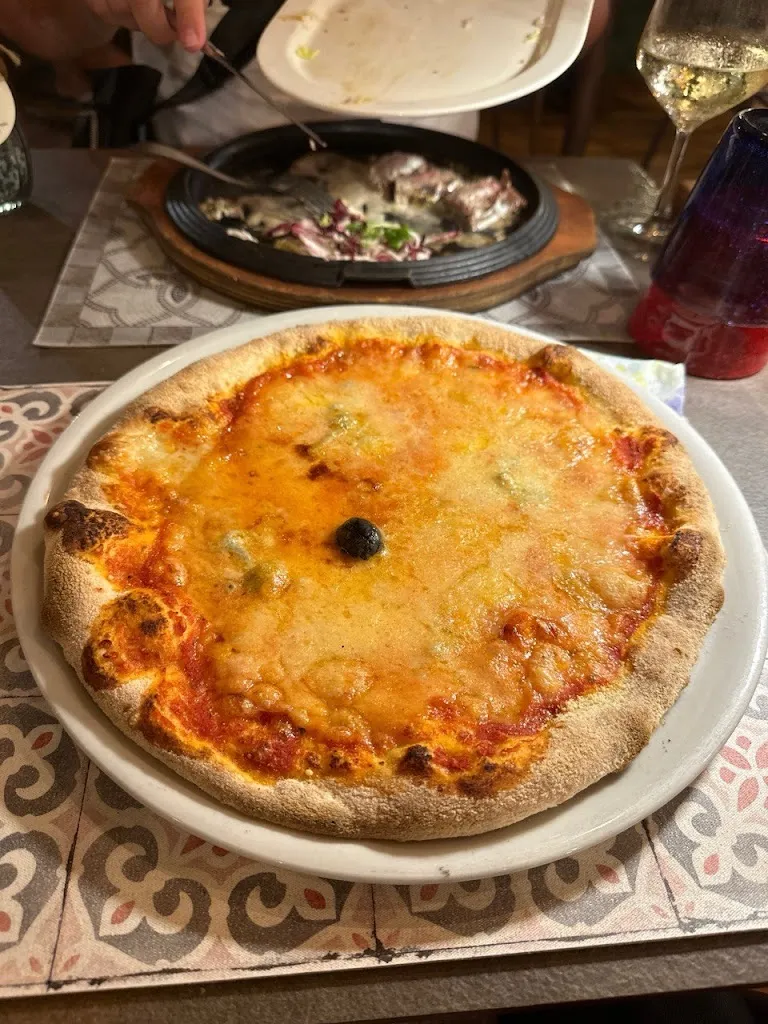 PALTAVCHANIN_La Vecchia Cascina_Cascina_review