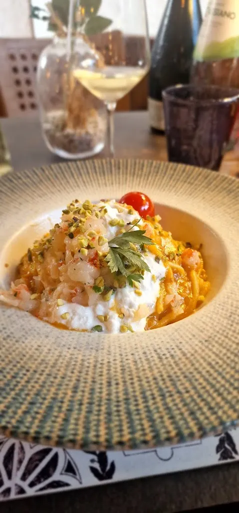 Lindsay Victoria_La Vecchia Cascina_Cascina_review