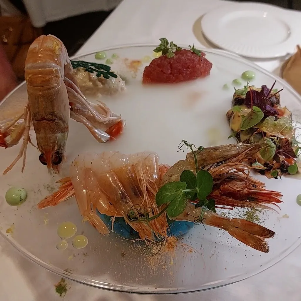 Ristorante La Dea Partenope_Cascina_slider_image_2