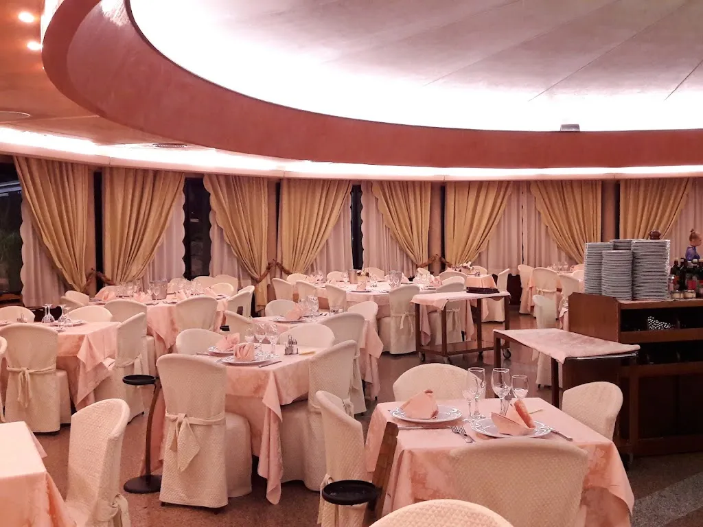 La Cascina restaurant in Cascina