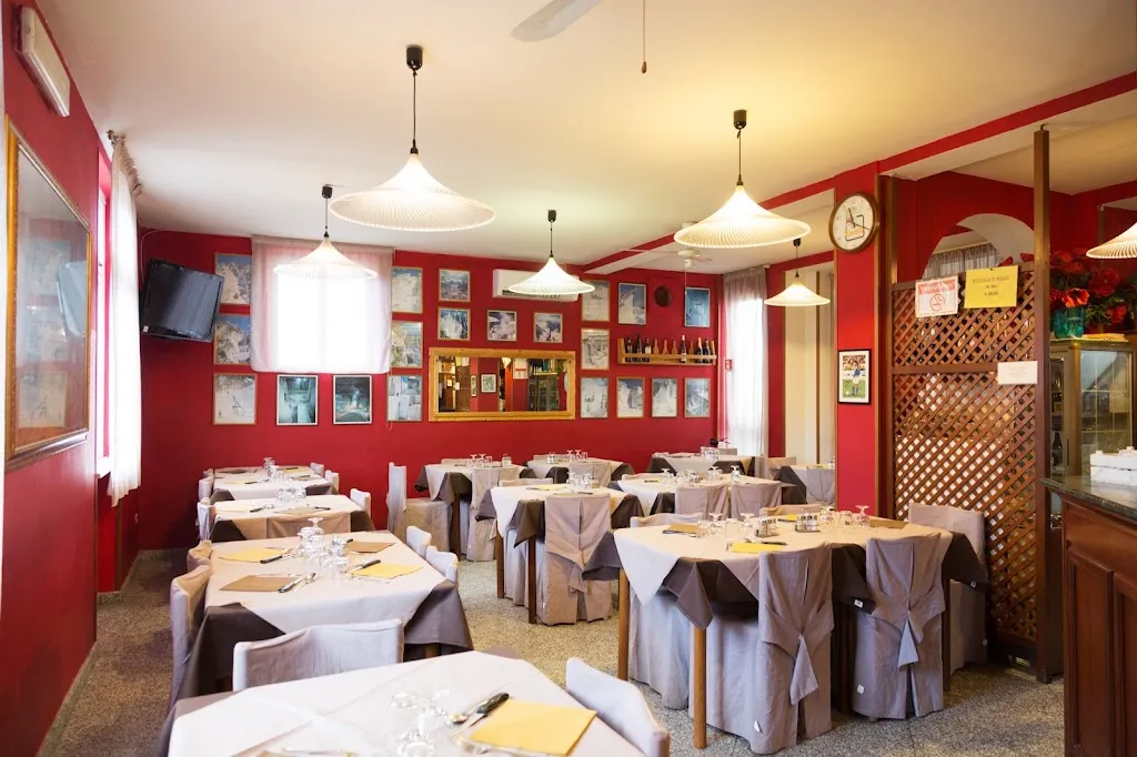 Osteria Gloria restaurant in Carrara