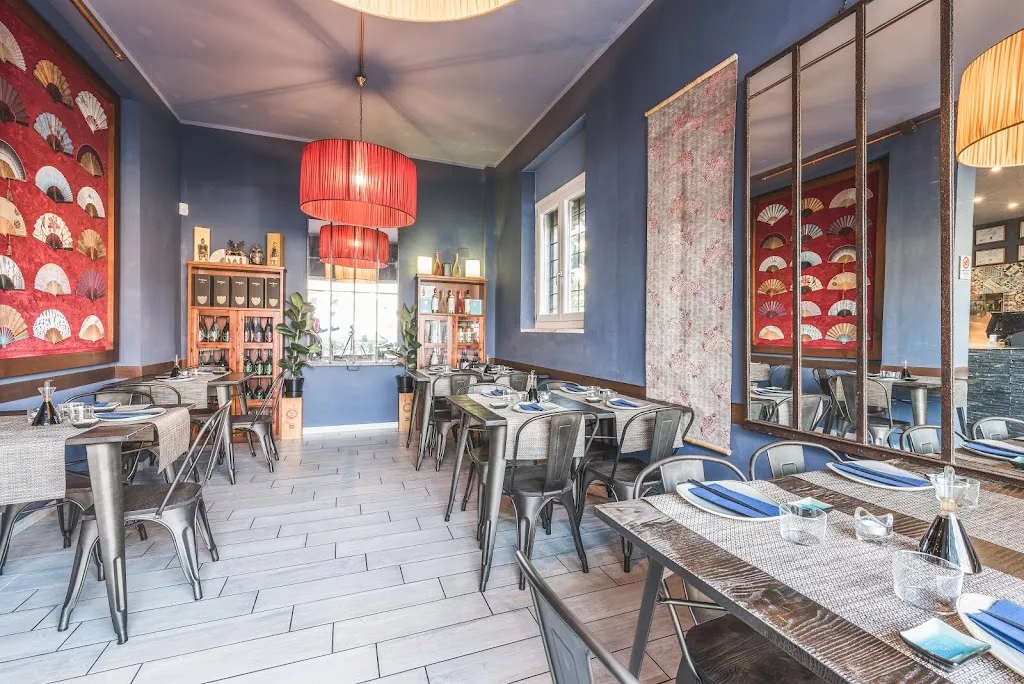 Sushi Meshi restaurant in Carrara