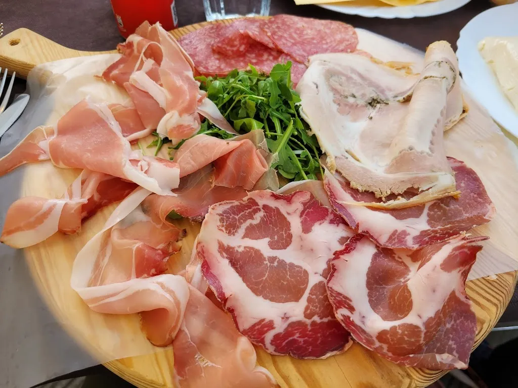 Menu_Pizzeria La Torre_Carrara_image_8