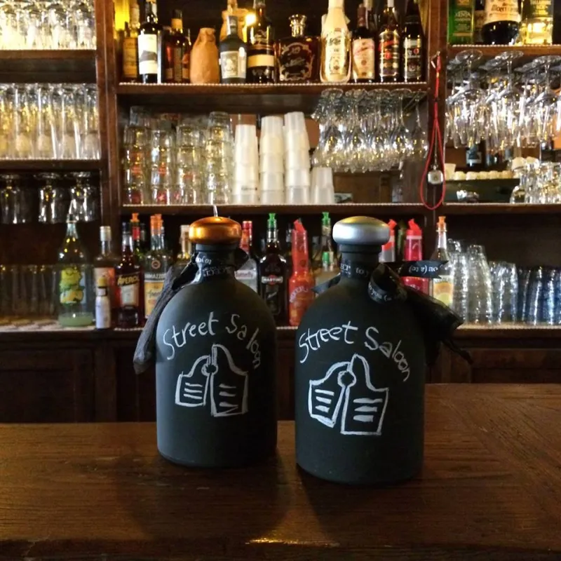 Street Saloon_Castel San Niccolò_slider_image_1