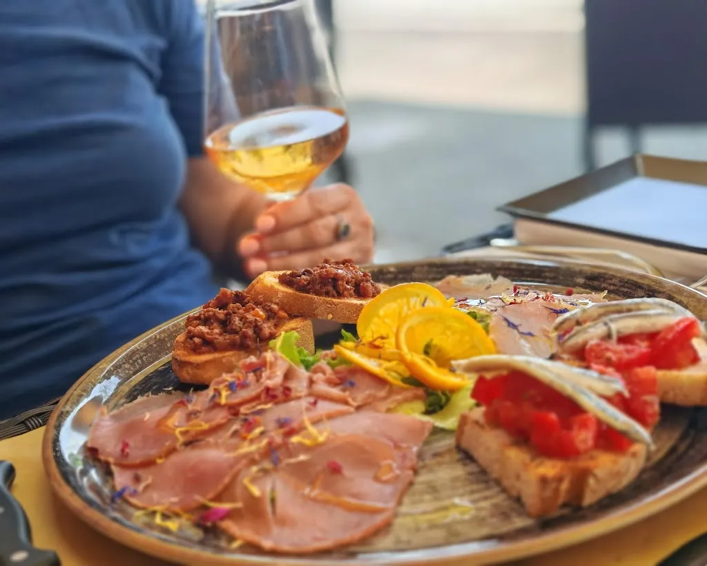 Enoteca La Torre_Castelfranco di Sopra_slider_image_3