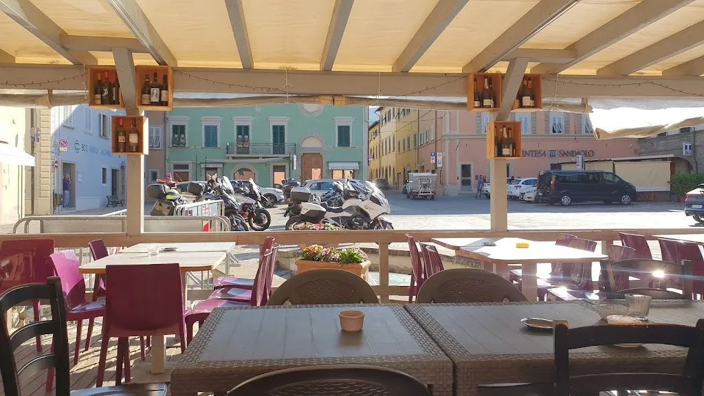 Darwader_Mr jack's bar_Castelfranco di Sopra_review