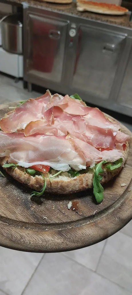 Pizzeria Bar New California_Castelfranco di Sopra_slider_image_2