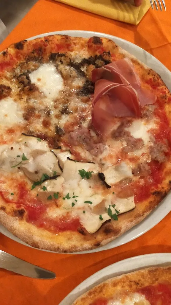 La Rosa dei Venti restaurant in Castell'Azzara