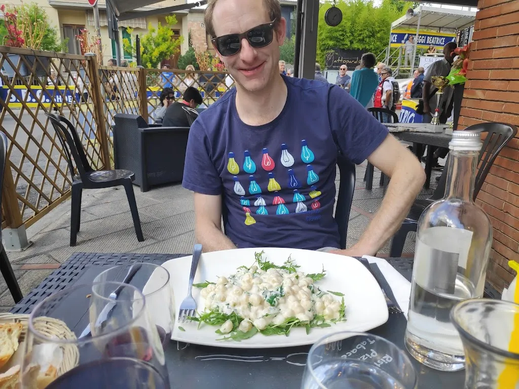 Pablo Cot Gonzalez_Ristorante Pizzeria O'Sarracino - Bar Tabacchi_Castelfiorentino_review